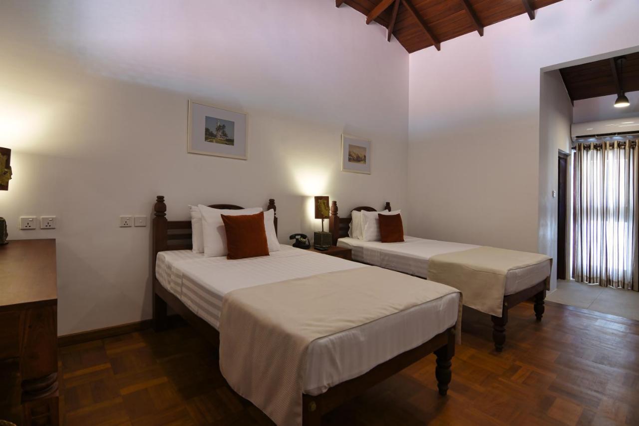 The Heritage Hotel Galle Fort Exterior photo